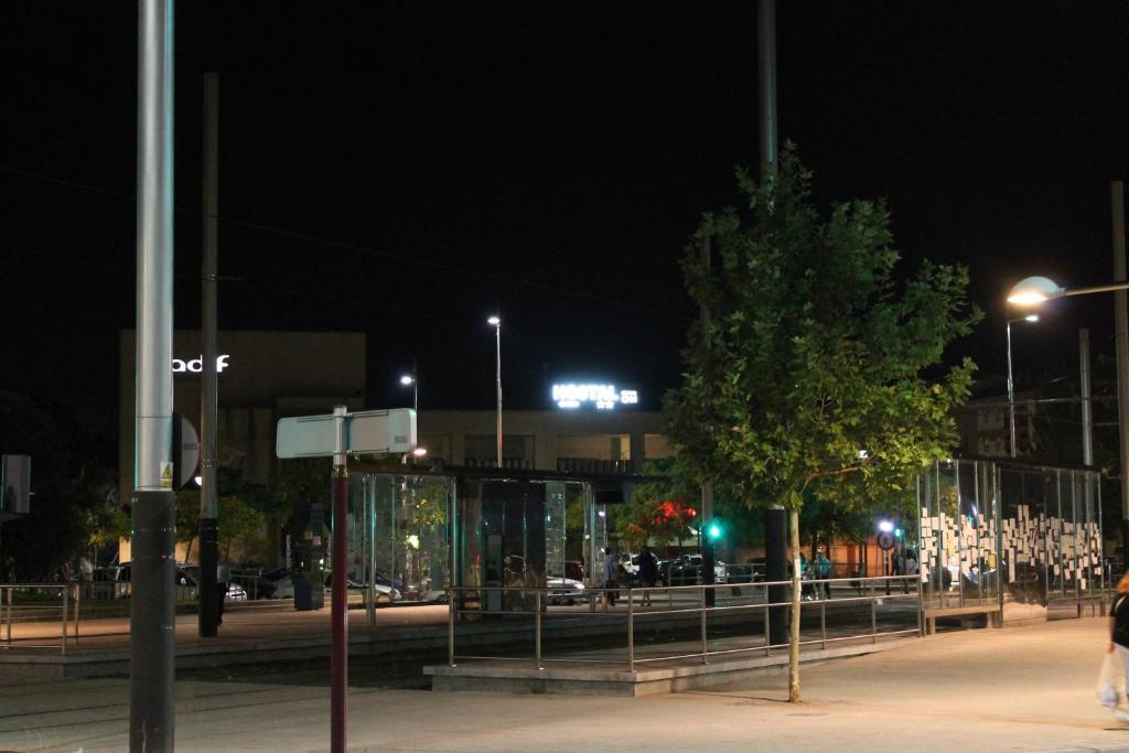 Hostal Restaurante Estacion Jaén Exterior foto